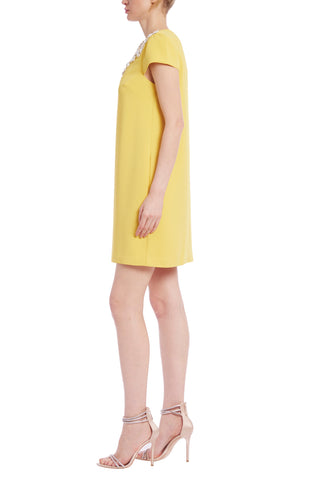 Badgley Mischka Beaded Neckline Cap Sleeve Shift Dress - YELLOW - Side