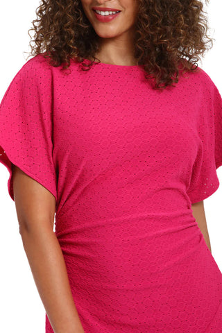 Robe Nolana à encolure ras du cou, manches courtes et ourlet asymétrique, London Times