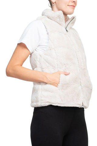 Carmen Marc Valvo high neck sleeveless zipper closure faux fur vest with pockets