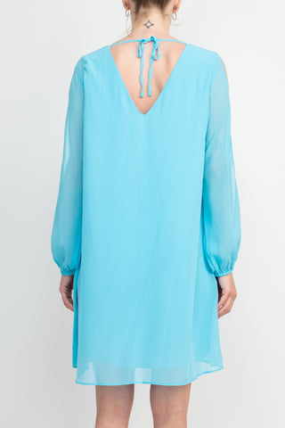 Tash + Sophie V-Neck Slit Long Sleeve Tie Back Solid Chiffon Dress