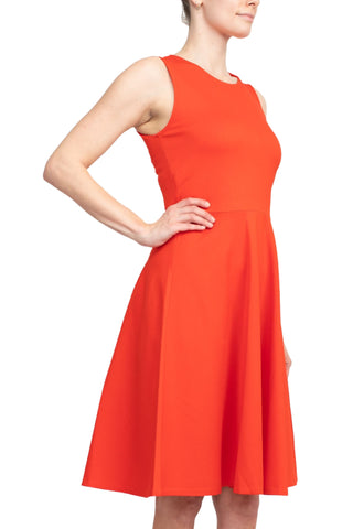 T Tahari Crew Neck Sleeveless Fit and Flare Solid Scuba Dress_geranium_Side View